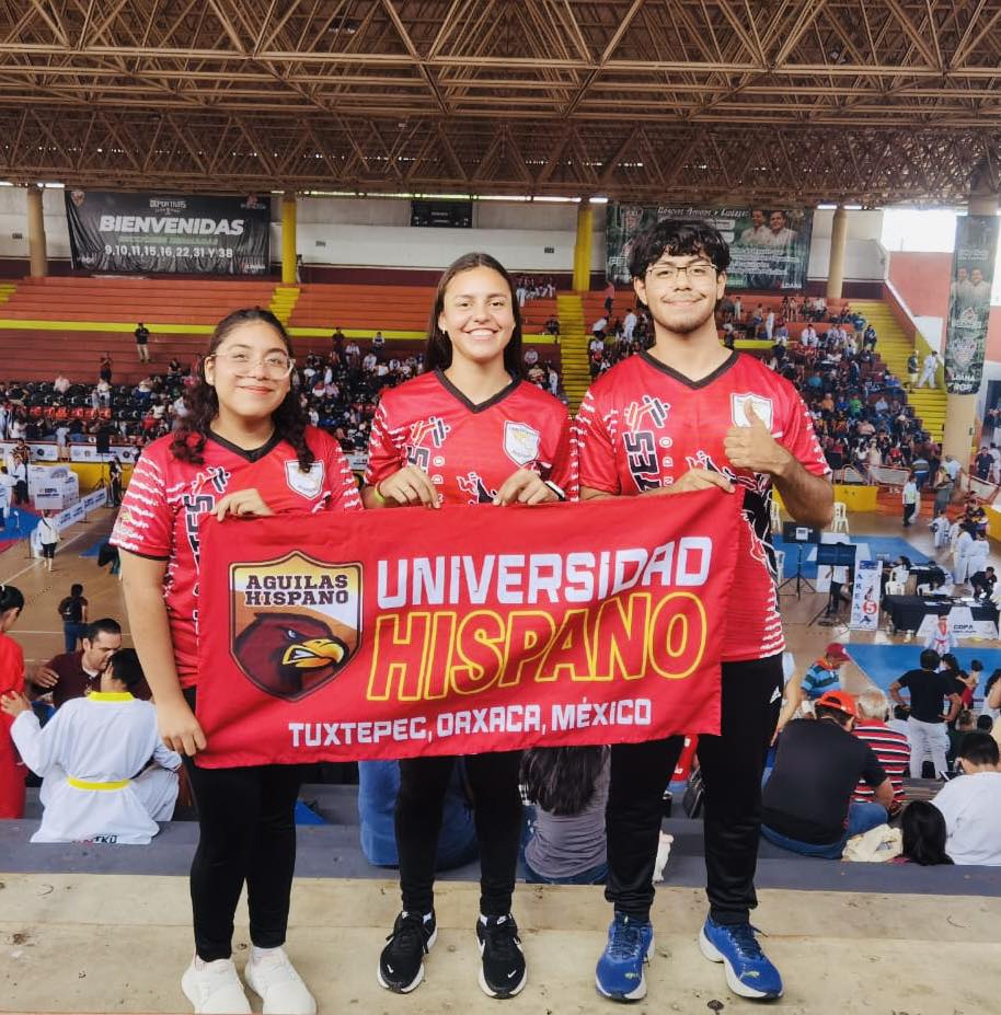 Felicidades a nuestros campeones: Yesenia Pacheco Condado, Iván Alonso Lexiur y Milagros Gutiérrez Santiago.